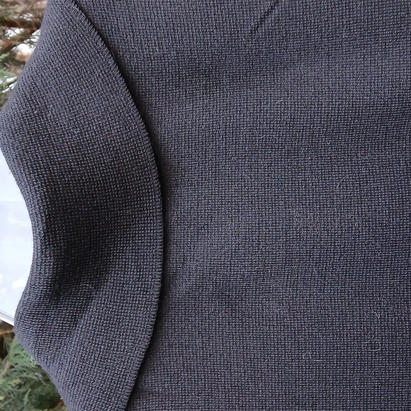 St. John Caviar Cascading Ruffle Open Front Black Knit Sweater Jacket EUC Size 4 - Picture 12 of 15